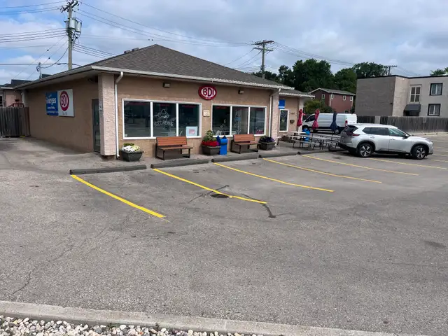 Parking lot line painting in Street, Cruisers & Choppers in Winnipeg - Image 7