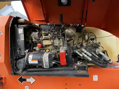 We are selling our 2014 JLG 800 AJ articulating boom lift. Has the Deutz TD 2.9 L4 engine. We have o...