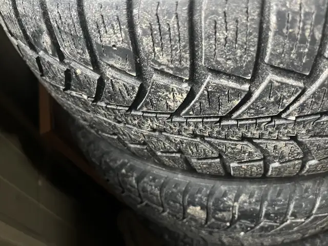winter tires and rims in Tires & Rims in Grand Bend - Image 4