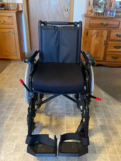 Rolls smoothly and easily. Like new. Comfy to sit in. Perfect for someone going in to long term care...