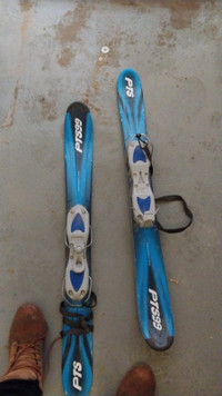 2 pairs Mini Skis / Snow blades 