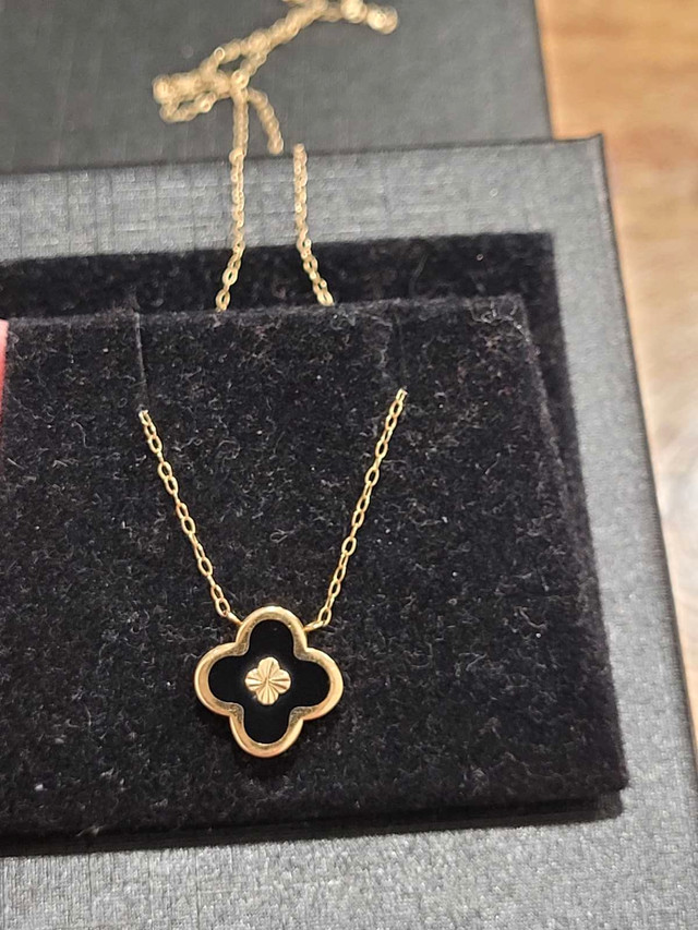 NEW gold necklace 18k with 2 faces in Jewellery & Watches in Kitchener / Waterloo