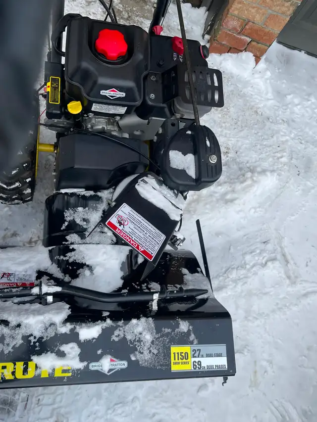 Snowblower Lawnmower RidingMower Repair in Lawnmowers & Leaf Blowers in Mississauga / Peel Region - Image 4