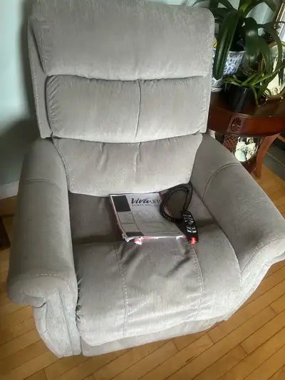 VivaLift Power Recliner, View more