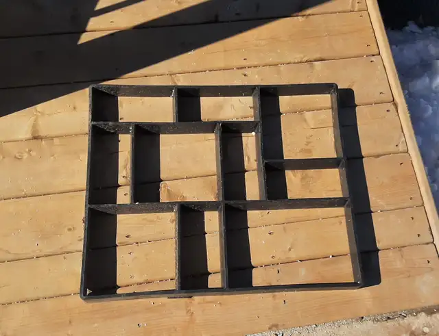 Paver Maker in Other in Chatham-Kent - Image 2