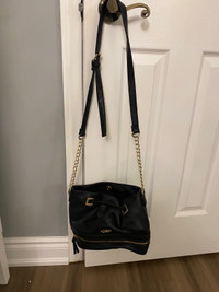 Guess black crossbody bucket  bag purse adjustable chain strap