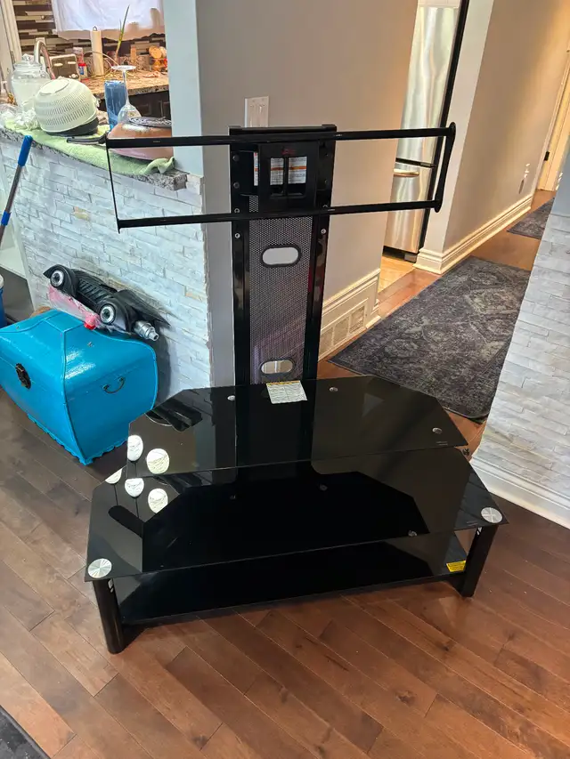 Z-Line 3 tier TV stand in TV Tables & Entertainment Units in City of Toronto - Image 2