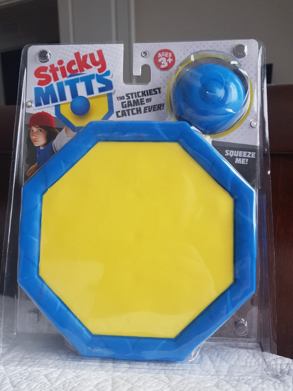 Sticky Mitts Toy in Toys & Games in St. Catharines - Image 3