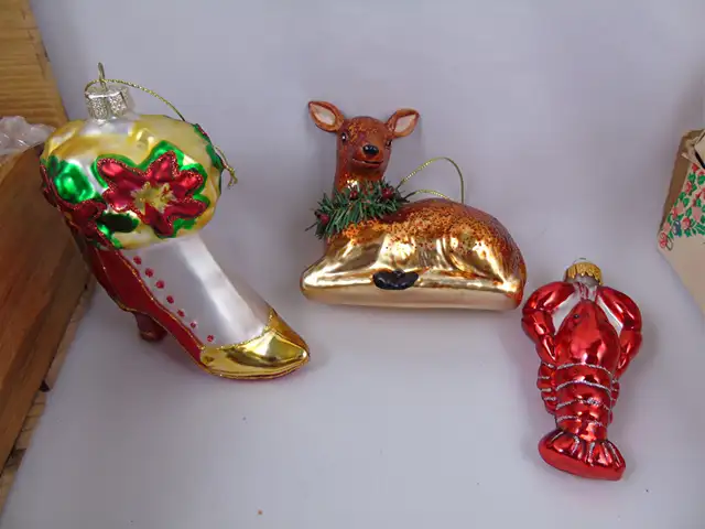 Vintage And Antique Christmas Decorations PPU in Holiday, Event & Seasonal in Bedford - Image 4