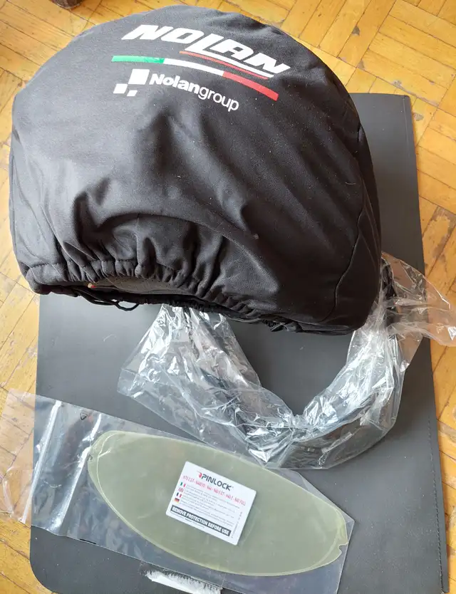 New Nolan Helmet N70-2 GT Classic N-Com metal white XL in Motorcycle Parts & Accessories in Laval / North Shore - Image 5