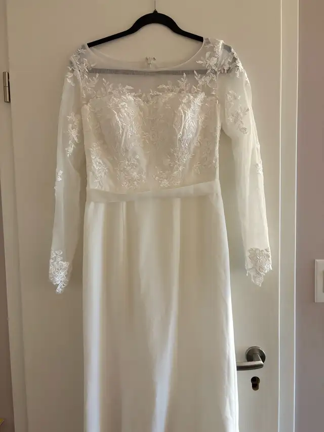 Wedding Dress in Wedding in Saskatoon - Image 5