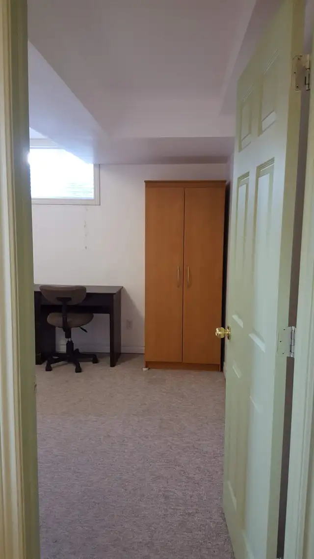 Two rooms for student in Room Rentals & Roommates in Peterborough - Image 5