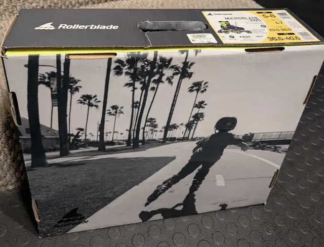 NEW-ROLLERBLADE Kids Microblade Inline Skates in Skates & Blades in Windsor Region - Image 5