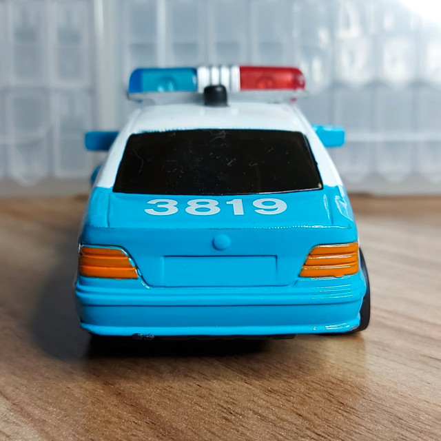 Blue #3819 Police Car - Doors Open, Lights & Sounds - $15.00 in Toys & Games in Belleville - Image 4