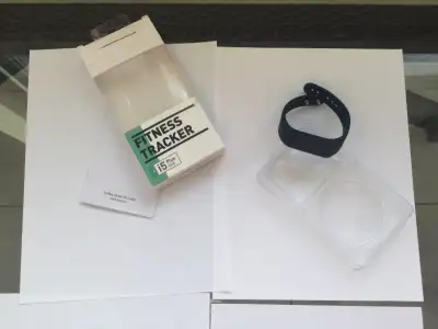 MONTRE FITBIT POUR LE SPORT - NEUVE, View more