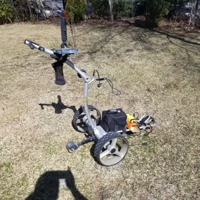 Chariot de golf électrique Bat Caddy, View more