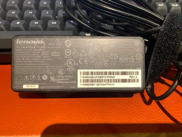 Genuine Lenovo laptop power adaptor in Laptop Accessories in Markham / York Region - Image 2