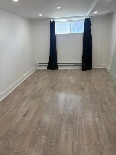 Recently rented basement studio apartment near bus, train, concordia university loyola campus. Kitch...