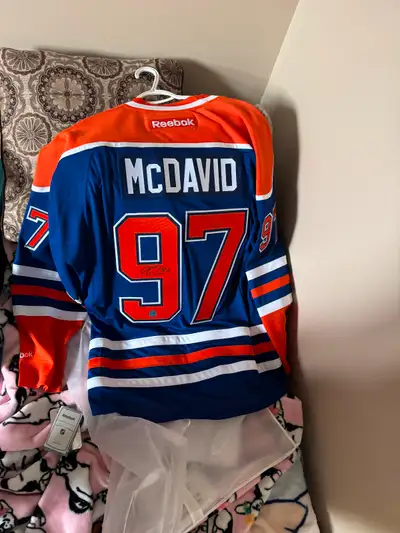 Autographed Connor McDavid roomie season Oilers Jersey with COA $1000 OBO