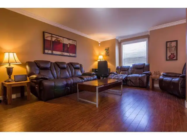 Private Home Sale - 3 Bedroom - Long Term Tenant63616760168065122