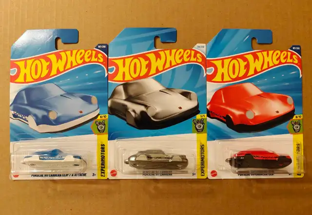 New Hot Wheels Porsche 911 Carrera keychain 1:64 diecast car in Toys & Games in City of Toronto - Image 2
