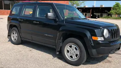 Fun to drive manual Jeep Patriot with low miles for the year (2012). Everything on it is stock, mean...