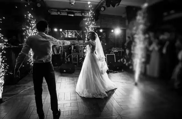 Social Dancing/ PRIVATE Lessons/ Wedding preparation 440234187603333122