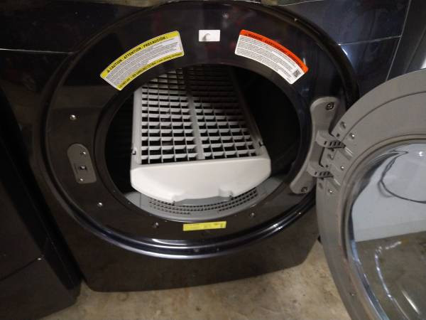 Samsung Dryer in Other in Regina - Image 4