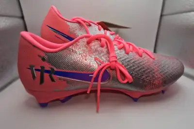 Nike Zoom Vapor 16 Academy Vini Jr Soccer Cleats FG Size 8, View more