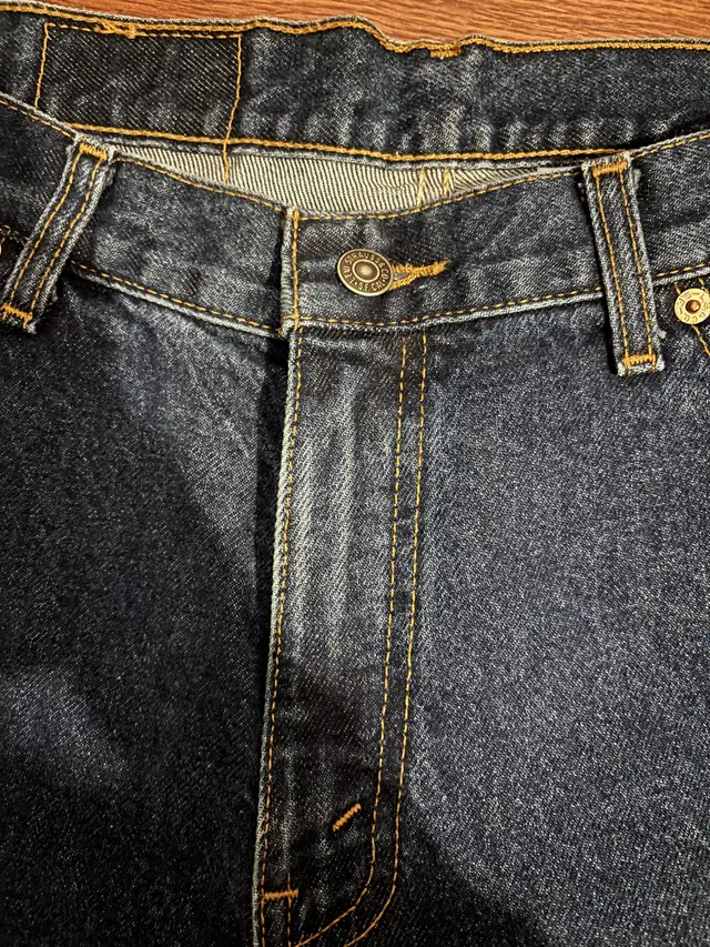 Levi's Vintage White Tab Bootcut Jeans in Women's - Bottoms in Ottawa - Image 5