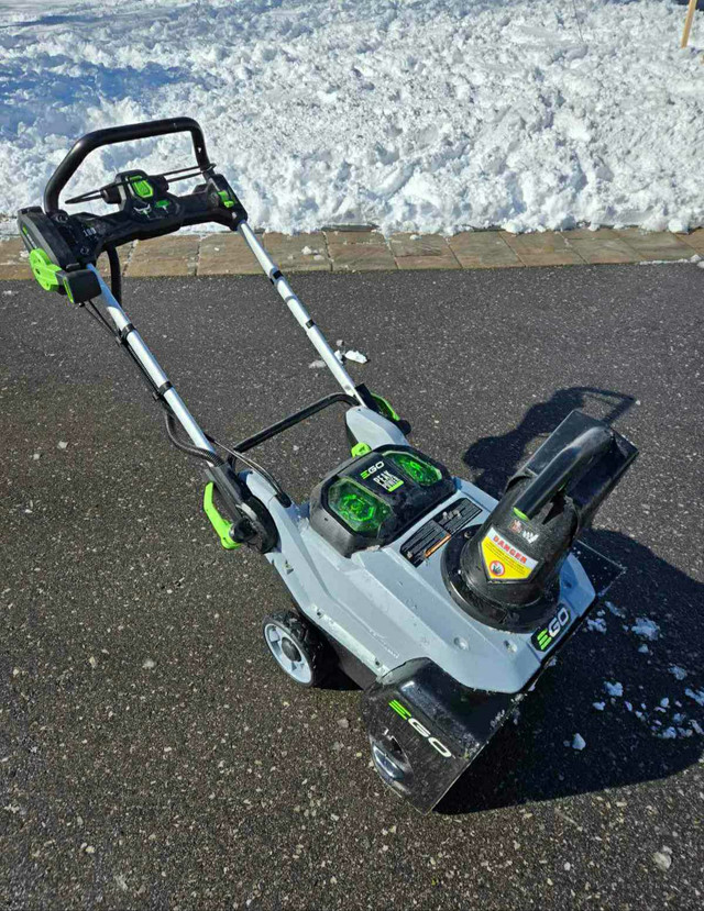 EGO POWER+ 21-in 56 V Lithium-Ion Cordless Electric Snowblower P in Lawnmowers & Leaf Blowers in Oshawa / Durham Region