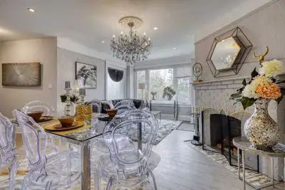 Prime Location Beautiful House 3Bd, 1Washroom, Ensuite Laundry,
