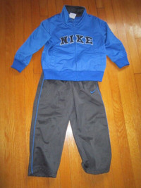 Nike 2T track suit