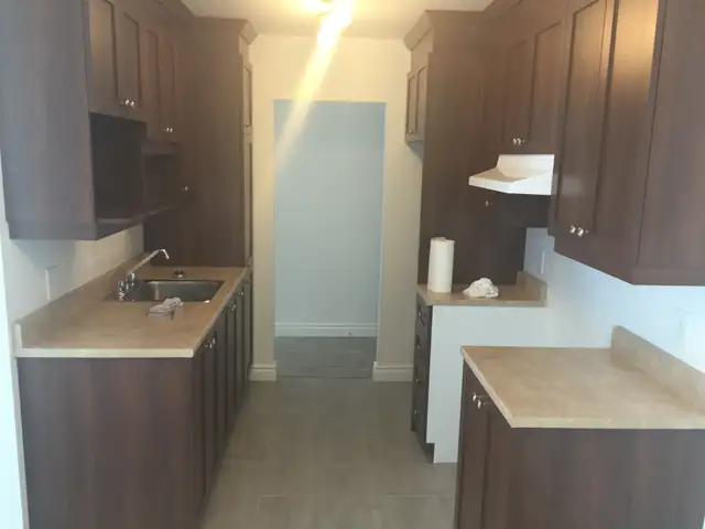 BEAU GRAND 4½, A LOUER, ST-JÉRÔME