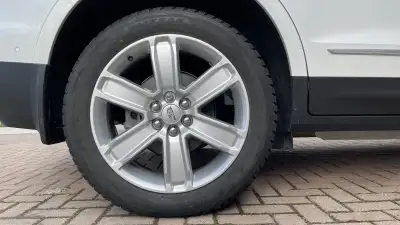 Rims were used only one winter. Purchased Escalade and wheels and tires don't match. Will fit other...