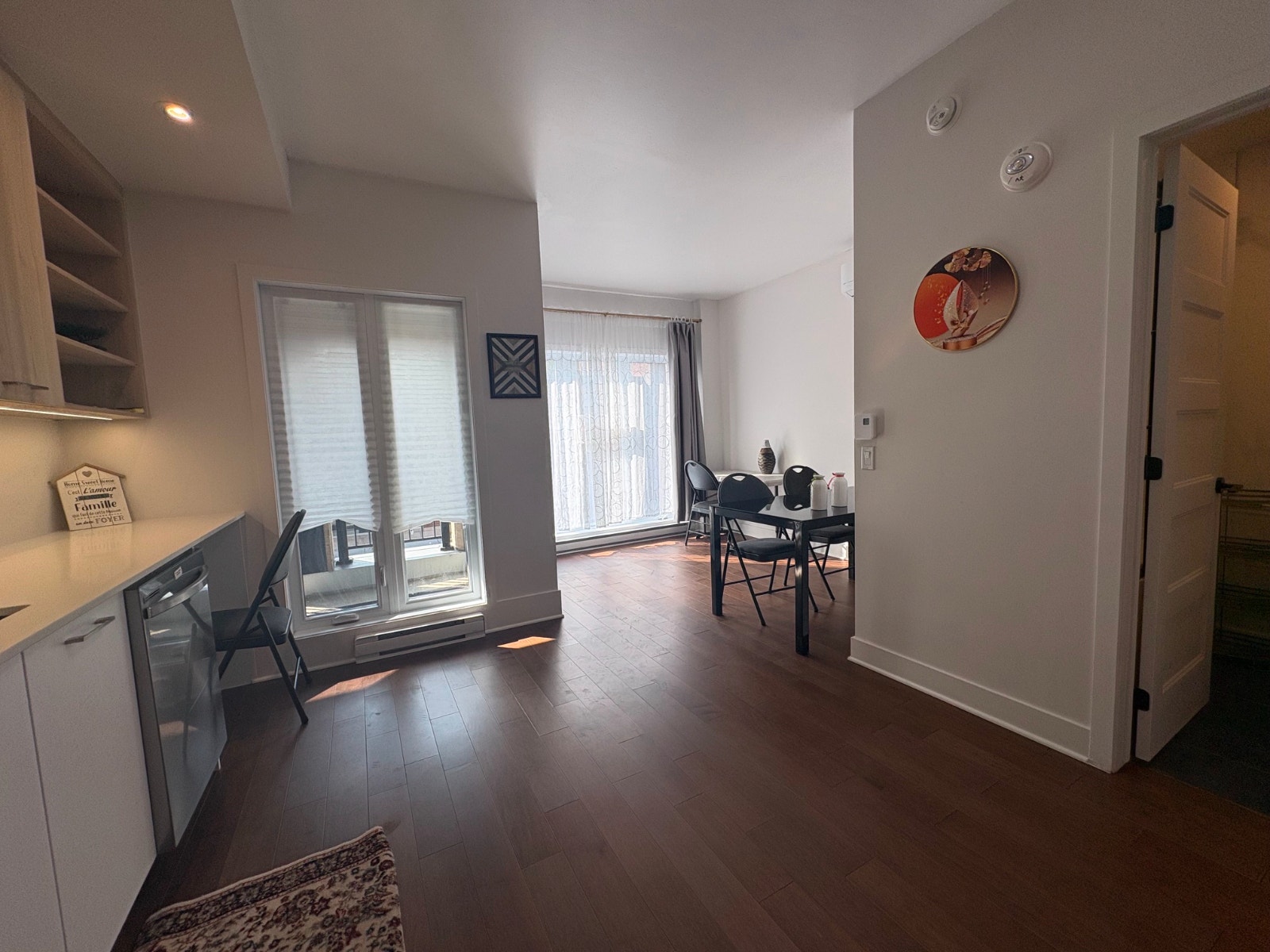 1bed+1 bath+ all furniture — photo 3