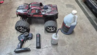 Traxxas T-Maxx Nitro R/C, View more