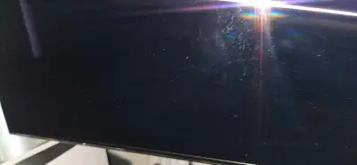 Samsung TV Q80t 55" for parts, View more