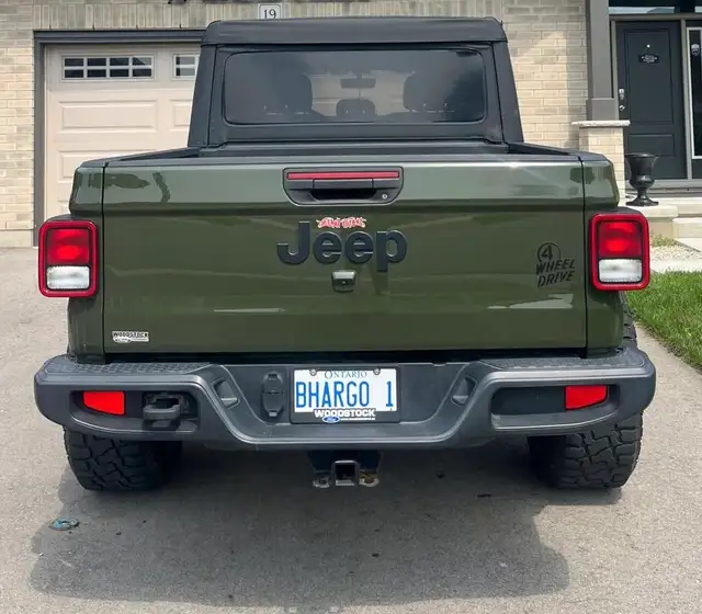 Jeep Gladiator 576493264370421761