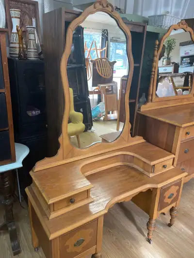 mobilier chambre Antique , View more