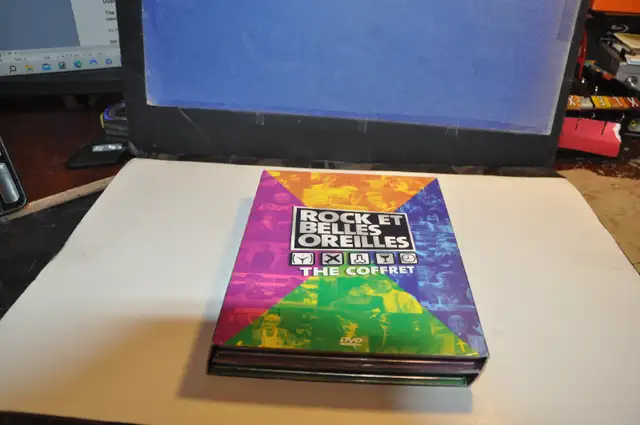 Rock et Belles Oreilles The Coffret 4 DVD disk Region 1 box set in CDs, DVDs & Blu-ray in Victoriaville - Image 2