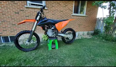 2019 ktm 450sxf, well looked after. Oil changed every 1 to 2hrs. Fork seals just done and new chain...