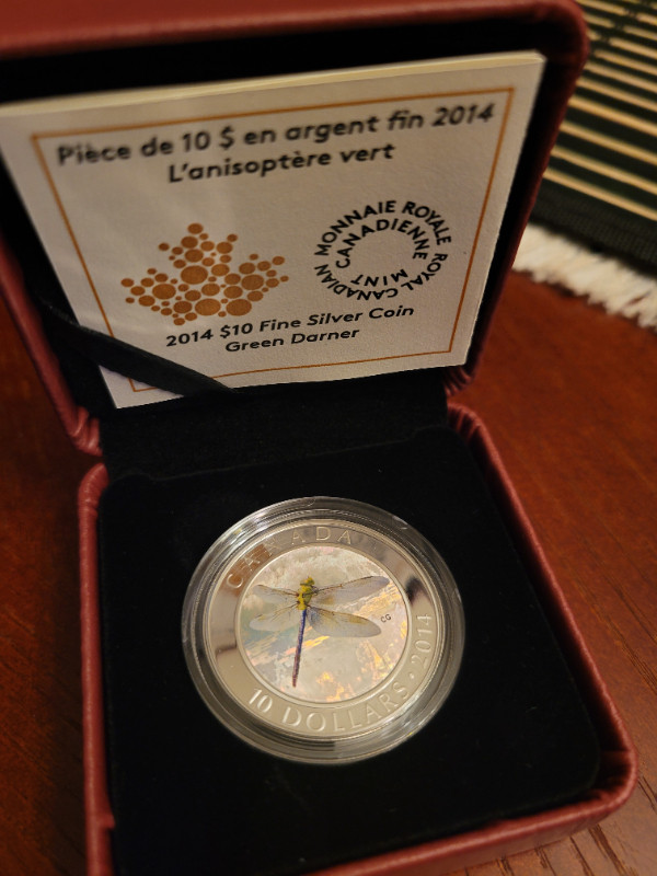 2014 $10 Green Darner Dragonfly Hologram Coin in Arts & Collectibles in Mississauga / Peel Region - Image 2