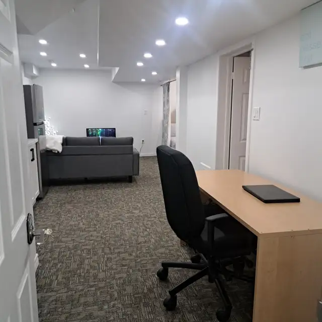 PRIVATE STUDIO – FULLY FURNISHED – $1500/month in Short Term Rentals in Oshawa / Durham Region - Image 3