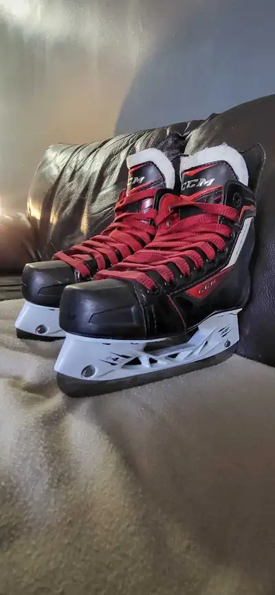 CCM Skates - Size 3, Width D (Fits Kids shoe size 4.5), View more