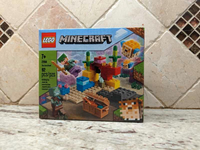 Lego 21164 New & Sealed Set dans Jouets et jeux  à Hamilton - Image 2