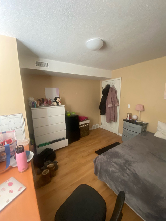 Private room for rent in waterloo in Room Rentals & Roommates in Kitchener / Waterloo - Image 2