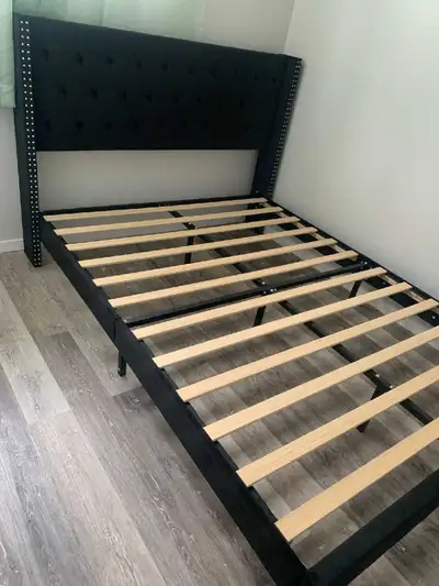  Beautiful King size bedframe  ( Same day delivery ), View more