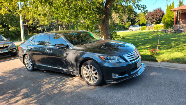 Lexus LS 600hl 2011 in Cars & Trucks in Markham / York Region