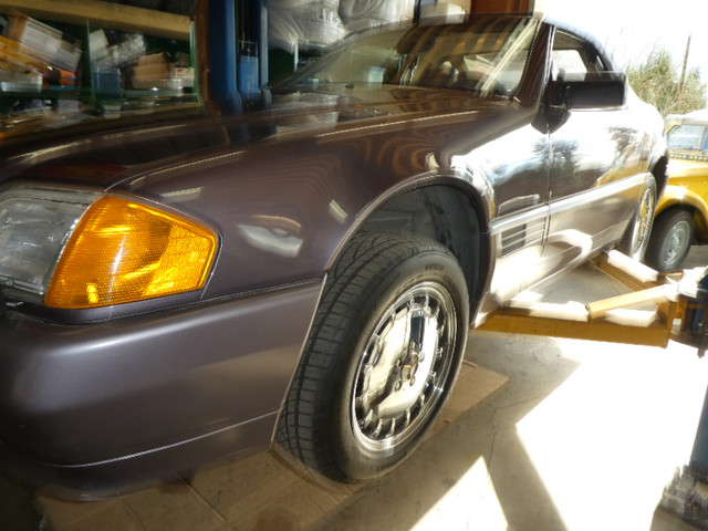 1992 Mercedes Benz 300SL with rare 5 Speed manual tranny in Classic Cars in North Shore - Image 4